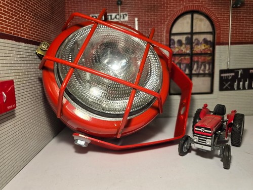 Massey ferguson 135 - ferguson, red