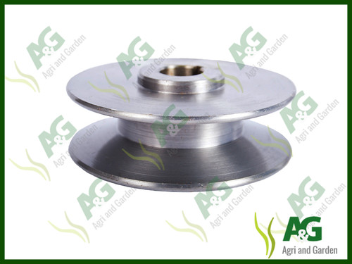 Dynamo pulley for massey - dynamo,