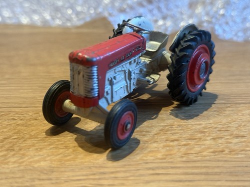 Universal hobbies massey - universal,